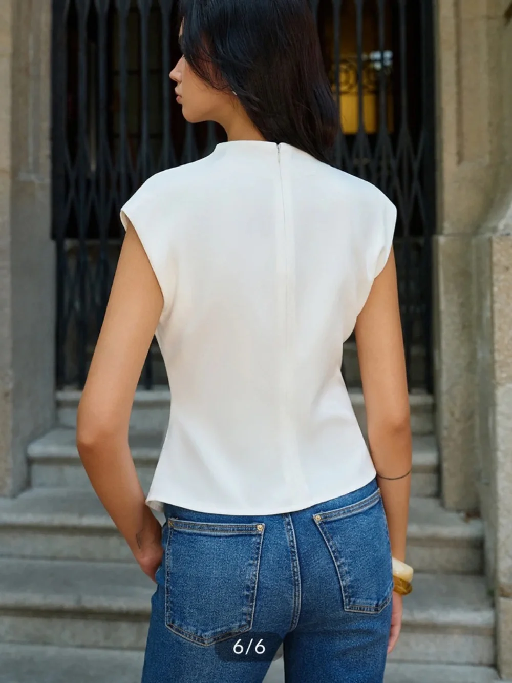 Commense Sleeveless Ruched Top NWT SMALL - Picture 5 of 5